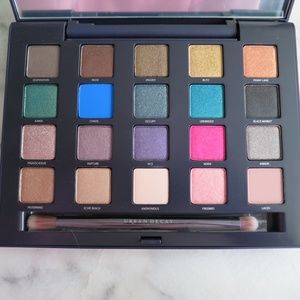 BNIB Urban Decay Vice 1 Eyeshadow Palette